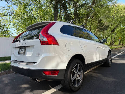 2012 Volvo XC60 T6 Platinum