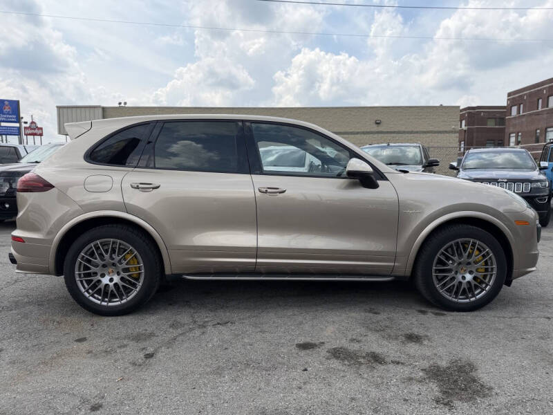 2015 Porsche Cayenne S E-Hybrid