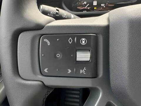 2025 Land Rover Defender 110 P400 S