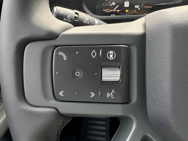 2025 Land Rover Defender 110 P400 S