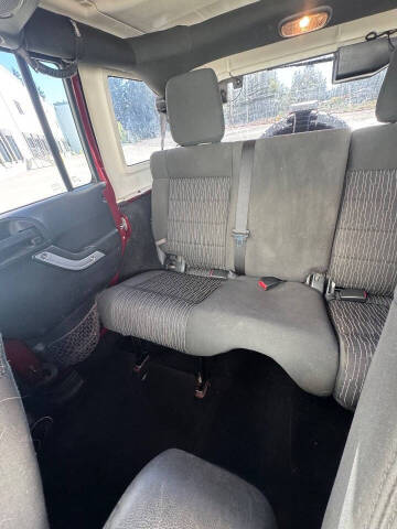 2012 Jeep Wrangler Unlimited Sahara