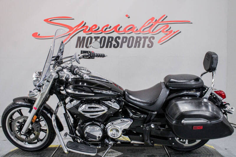 2011 Yamaha V-Star 950 Tourer