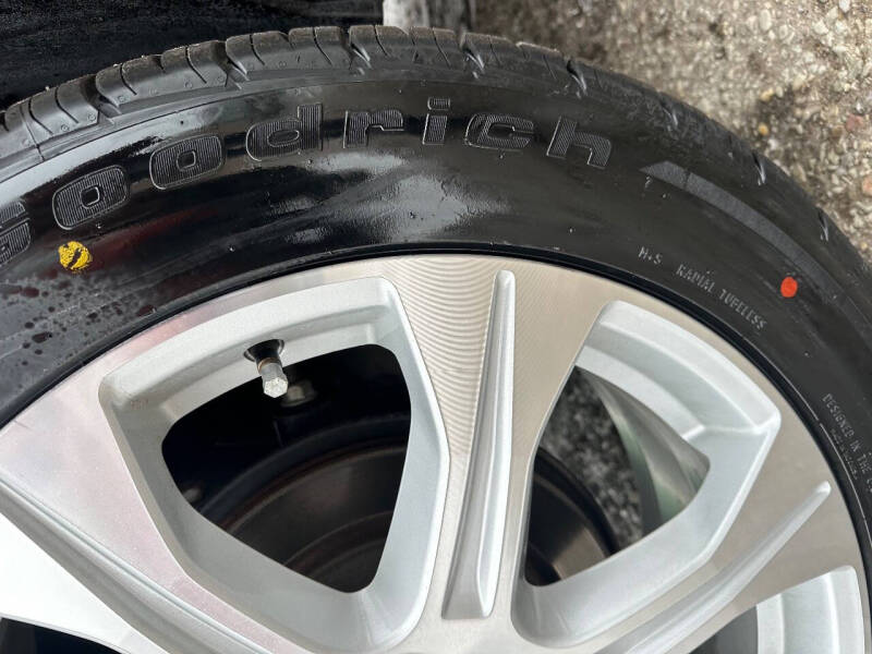 2016 Cadillac SRX Performance Collection