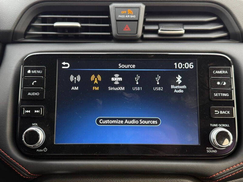 2025 Nissan Versa SR