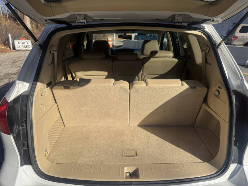 2008 Subaru Tribeca Ltd. 7-Pass.