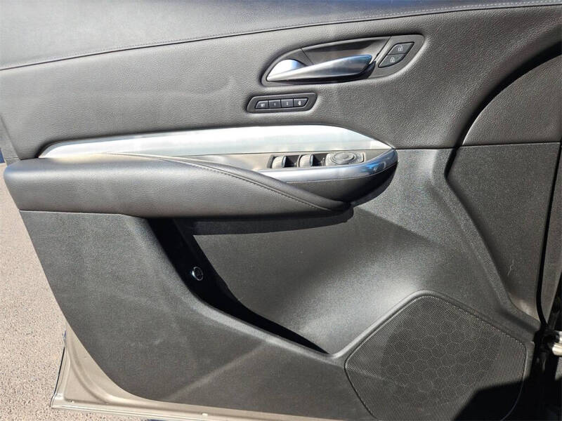 2020 Cadillac XT4 Premium Luxury