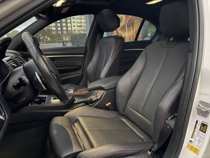 2017 BMW 3 Series 330i