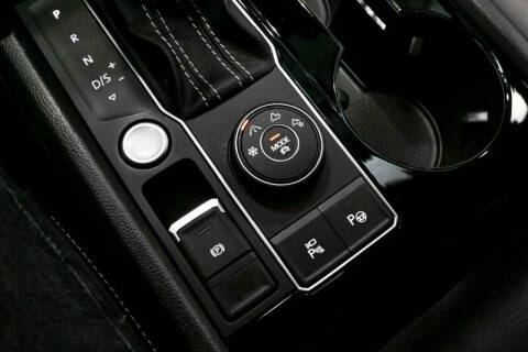 2022 Volkswagen Atlas Cross Sport V6 SEL Premium R-Line 4Motion