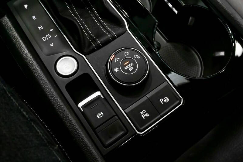 2022 Volkswagen Atlas Cross Sport V6 SEL Premium R-Line 4Motion