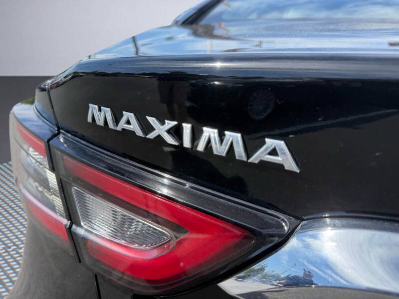 2023 Nissan Maxima