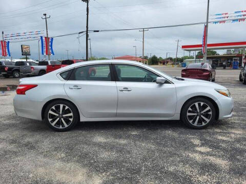 2017 Nissan Altima 3.5 SR