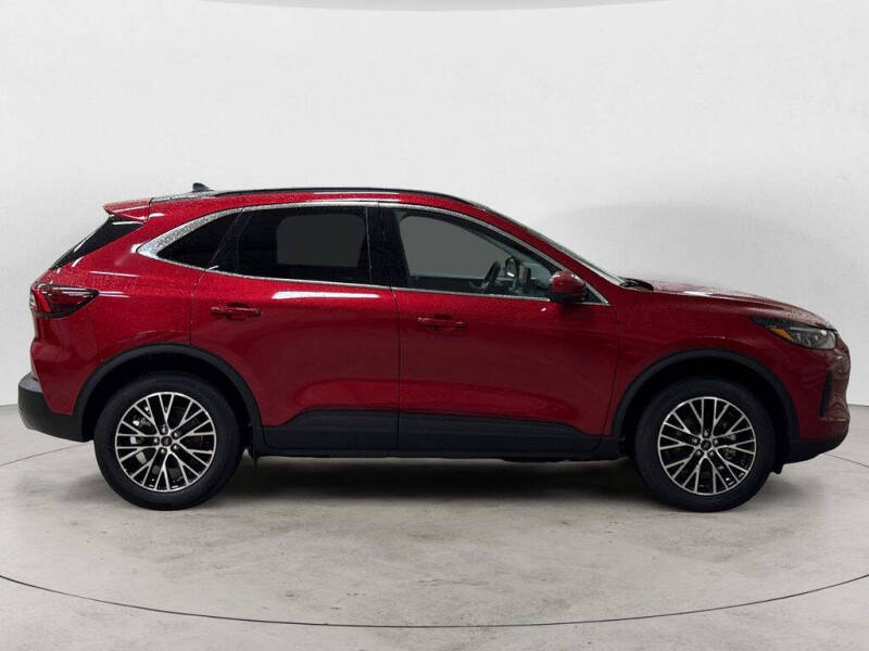 2025 Ford Escape Plug-In Hybrid PHEV