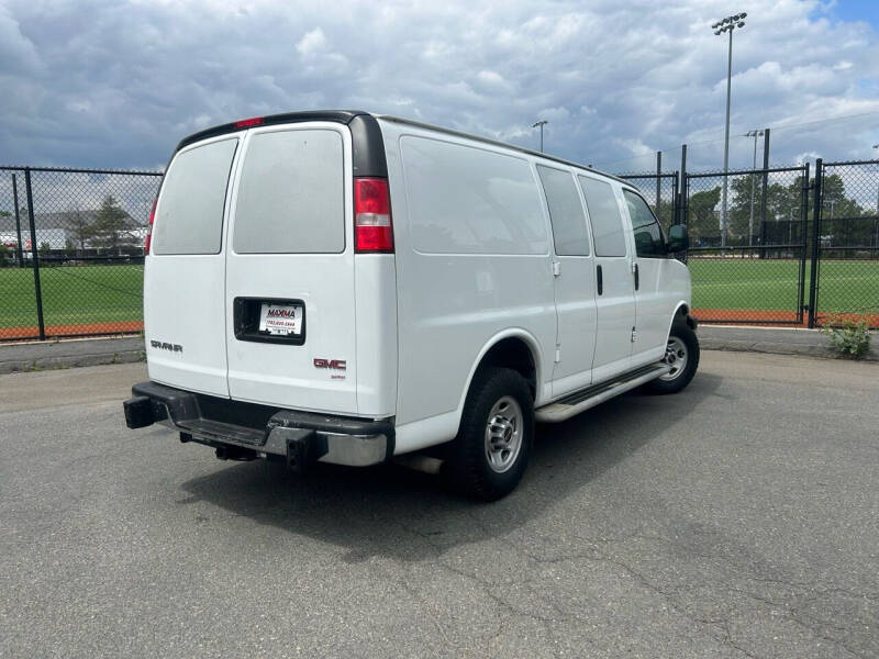 2016 GMC Savana 2500