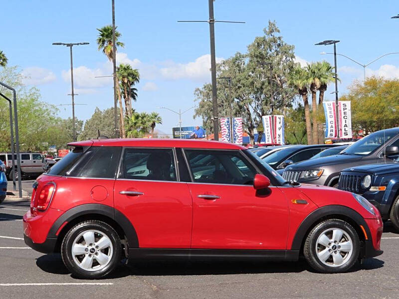 2017 MINI Hardtop 4 Door Cooper
