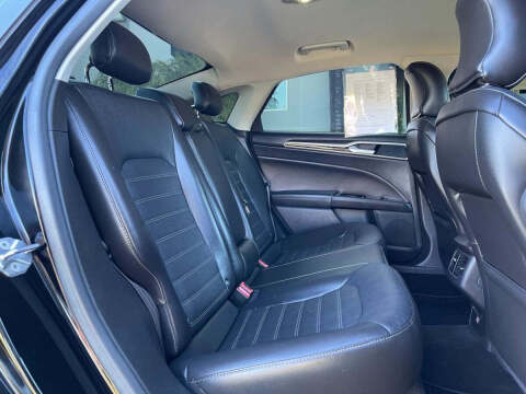 2016 Ford Fusion SE