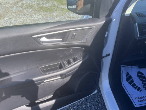 2021 Ford Edge SE
