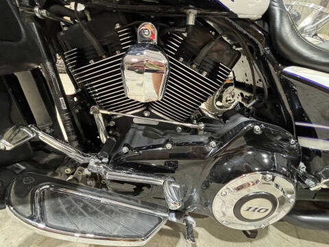 2016 Harley-Davidson Street Glide  Screaming Eagle