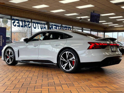 2023 Audi e-tron GT quattro Premium Plus