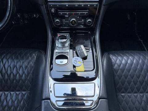 2016 Jaguar XJL Portfolio