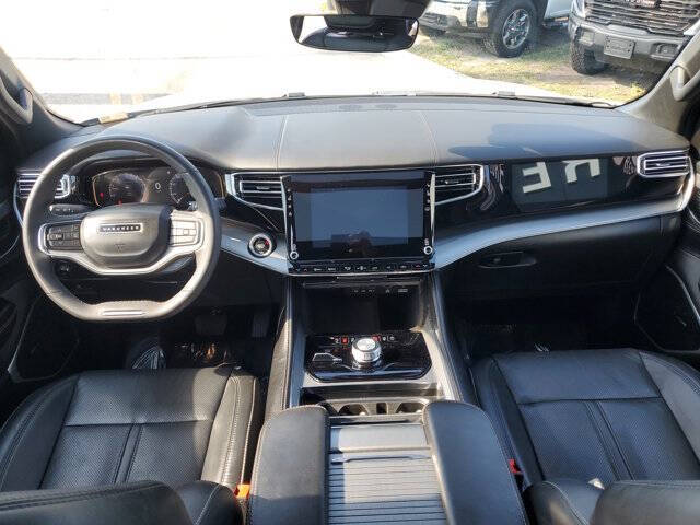 2023 Jeep Wagoneer Carbide