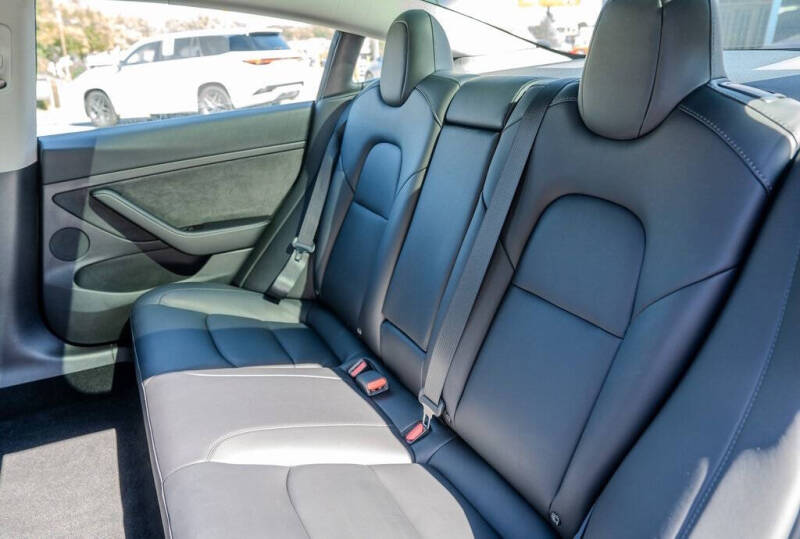 2023 Tesla Model 3 Performance