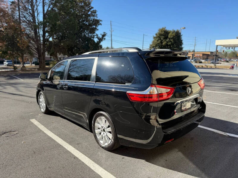 2016 Toyota Sienna