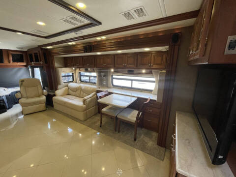 2013 Freightliner XCM Chassis