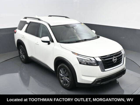 2025 Nissan Pathfinder SV