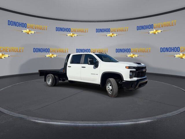 2026 Chevrolet Silverado 3500HD CC Work Truck