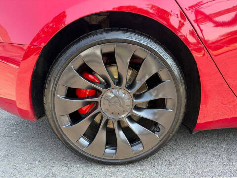 2023 Tesla Model 3 Performance