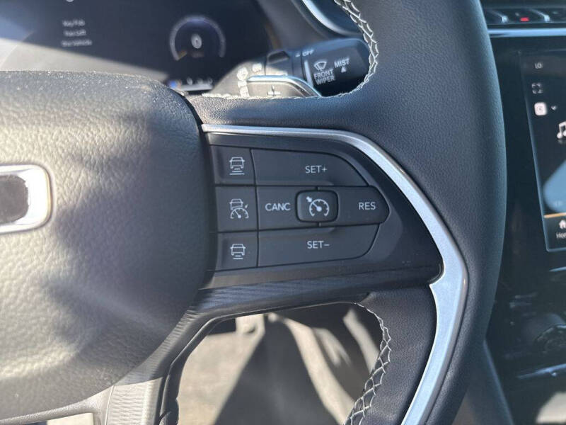 2025 Jeep Grand Cherokee L Laredo X