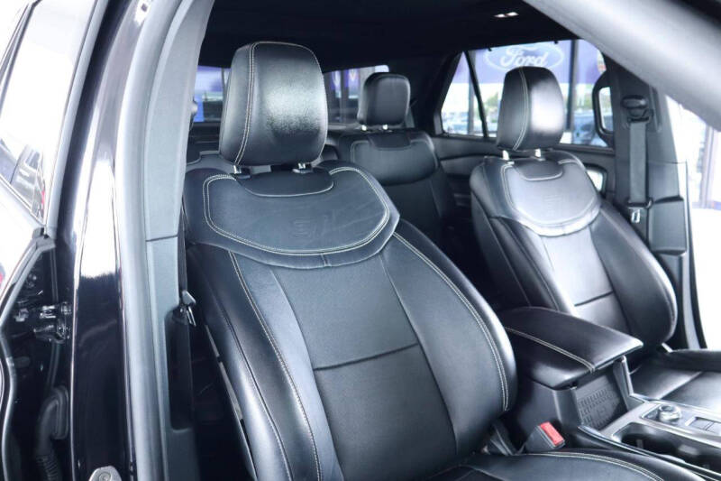 2020 Ford Explorer ST