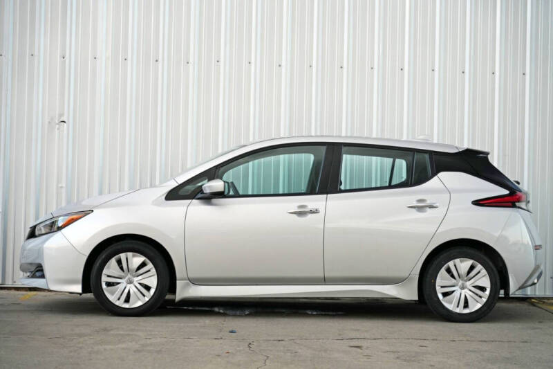 2025 Nissan LEAF S