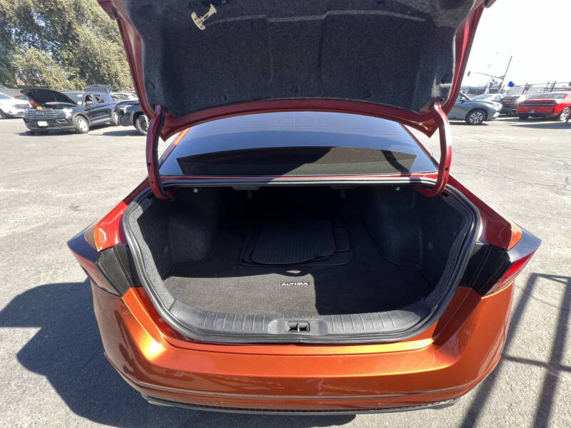 2021 Nissan Altima 2.5 SR