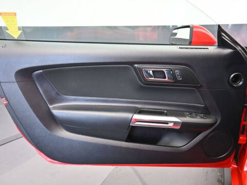 2017 Ford Mustang V6