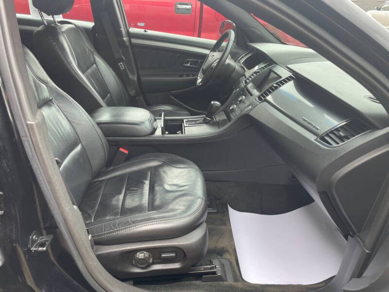 2016 Ford Taurus SEL