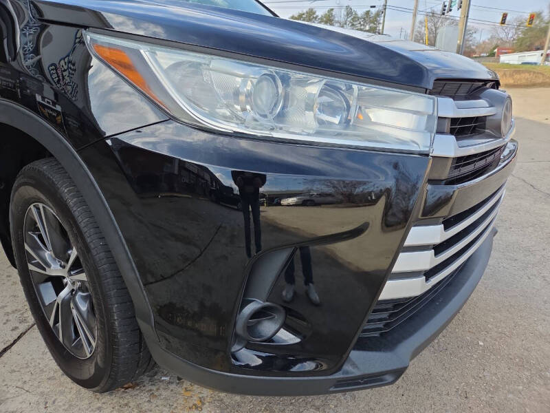 2017 Toyota Highlander LE