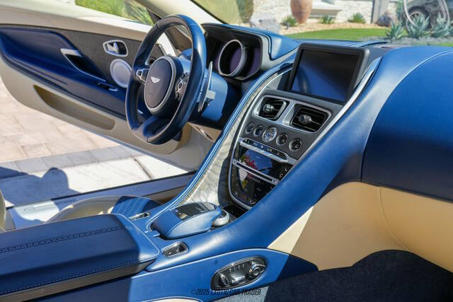 2019 Aston Martin DB11 Volante