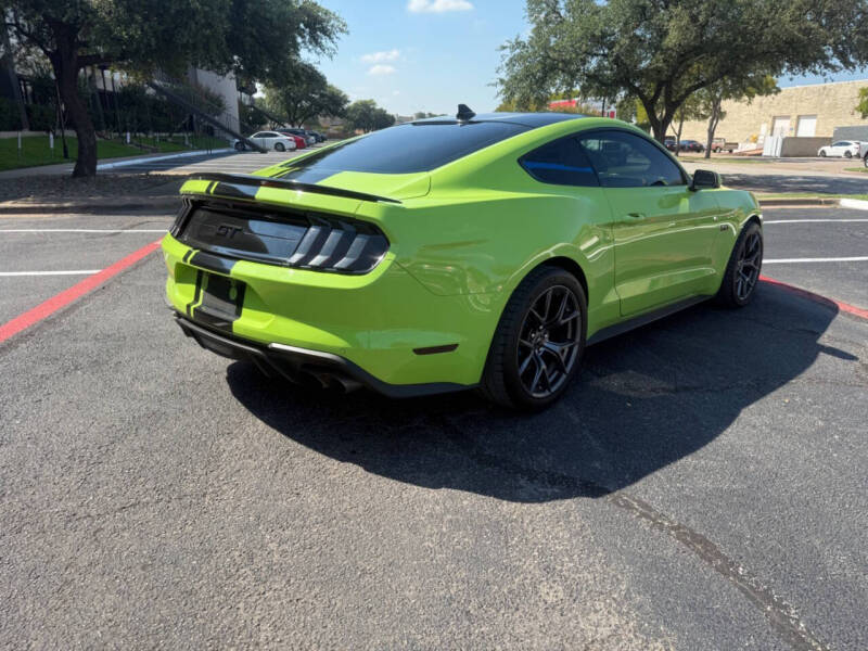 2020 Ford Mustang