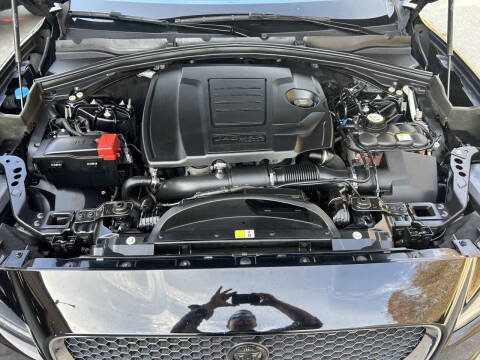 2019 Jaguar F-PACE 30t Prestige