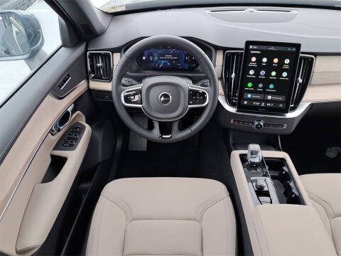 2026 Volvo XC90 B6 Core