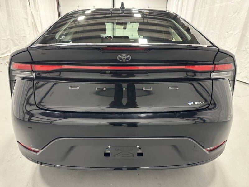 2025 Toyota Prius LE