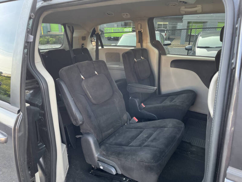 2016 Dodge Grand Caravan SXT Plus