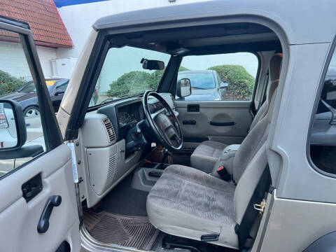 2004 Jeep Wrangler X