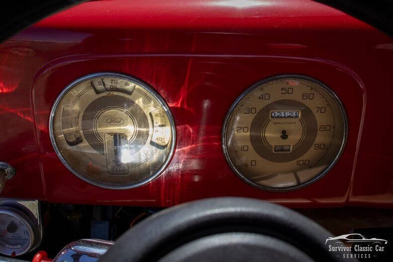 1937 Ford Tudor