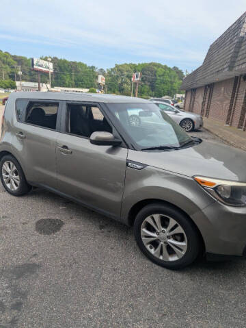 2015 Kia Soul +