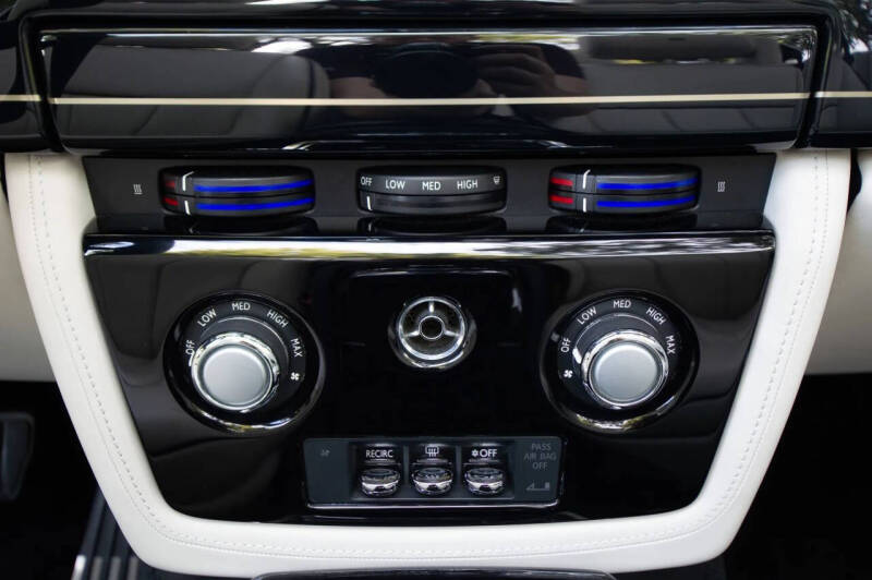 2016 Rolls-Royce Phantom Drophead Coupe