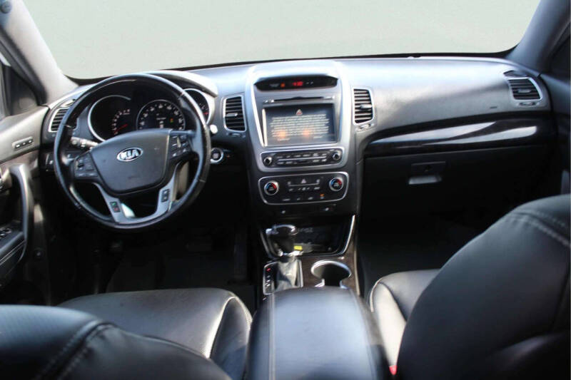 2014 Kia Sorento SX Limited
