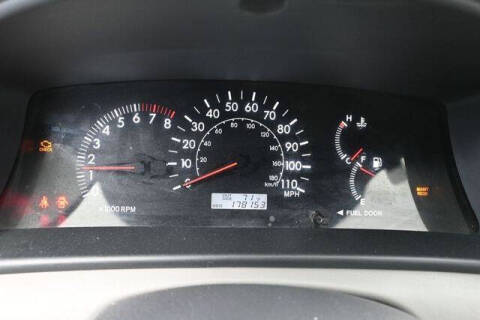 2005 Toyota Corolla LE