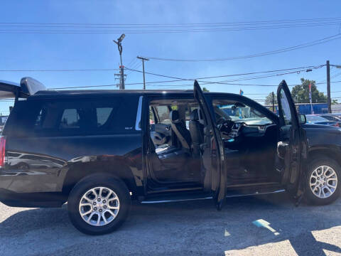 2017 GMC Yukon XL SLT